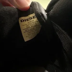 Diesel | Shoes | Rare Diesel Sneakersmatthew Size 2  display picture 2